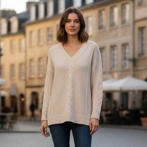 GAP Women's Neutral Preppy Cream Cable Knit Sweater Size Small